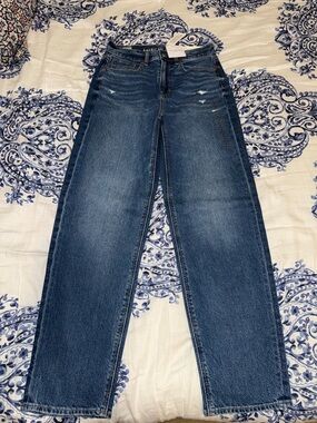 American Eagle Outfitters Women's Straight Leg Jeans